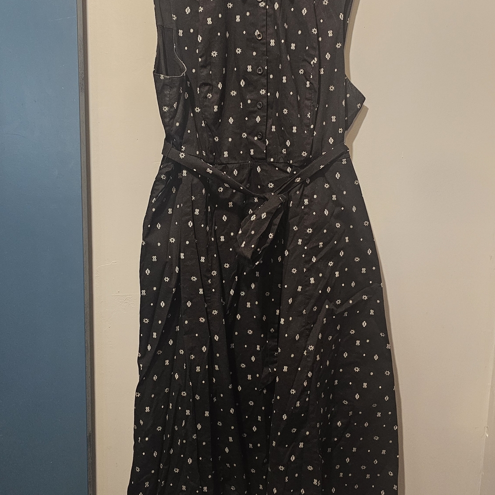 Torrid Black Sleeveless Dress with White Pattern - Size 2 / 2xl